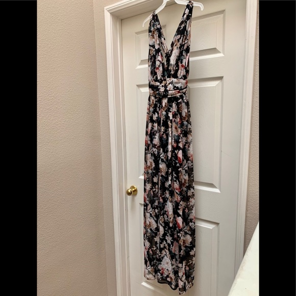 Black Floral Low Neck Maxi Dress - Picture 6 of 7